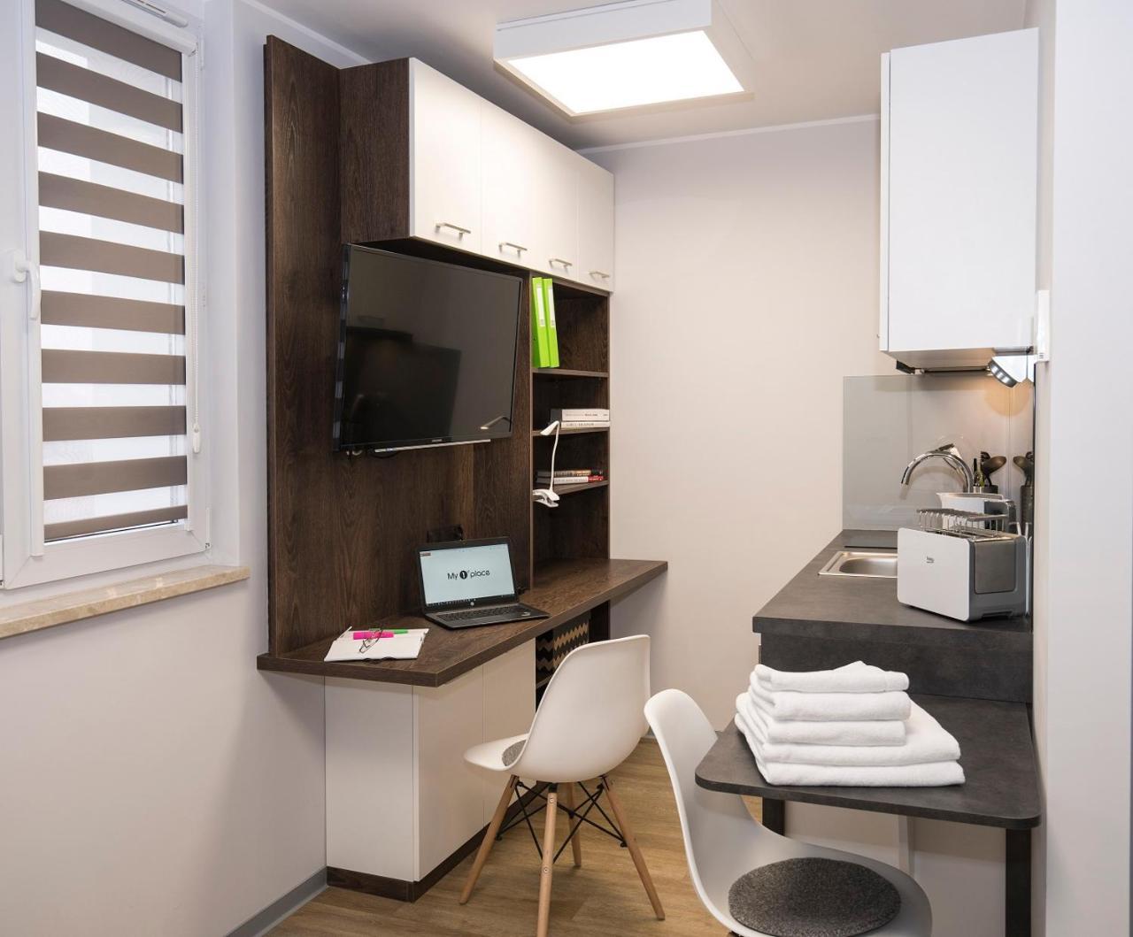 My 1St Place Poznan Aparthotel Ngoại thất bức ảnh