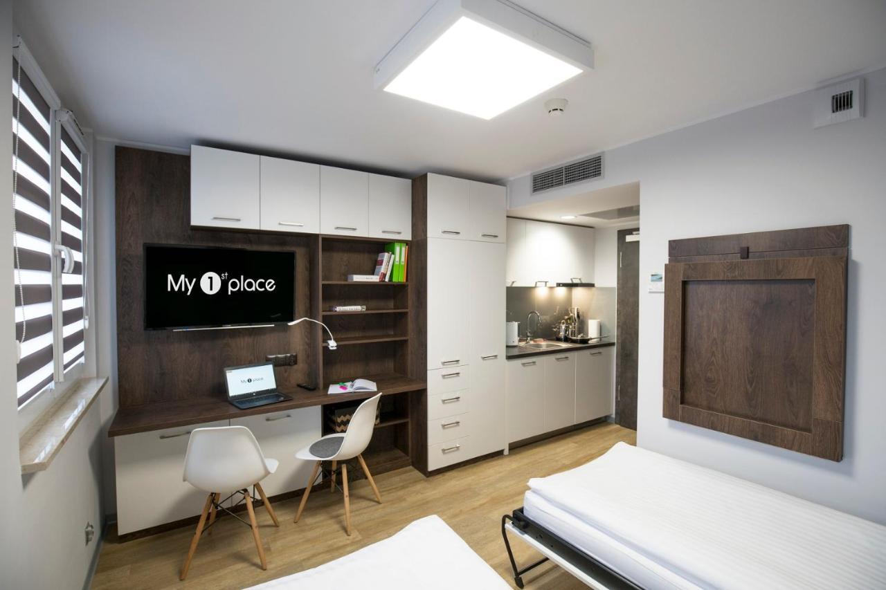 My 1St Place Poznan Aparthotel Ngoại thất bức ảnh
