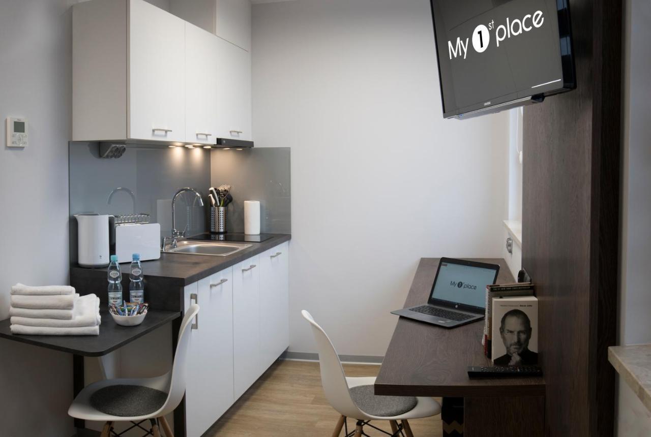 My 1St Place Poznan Aparthotel Ngoại thất bức ảnh